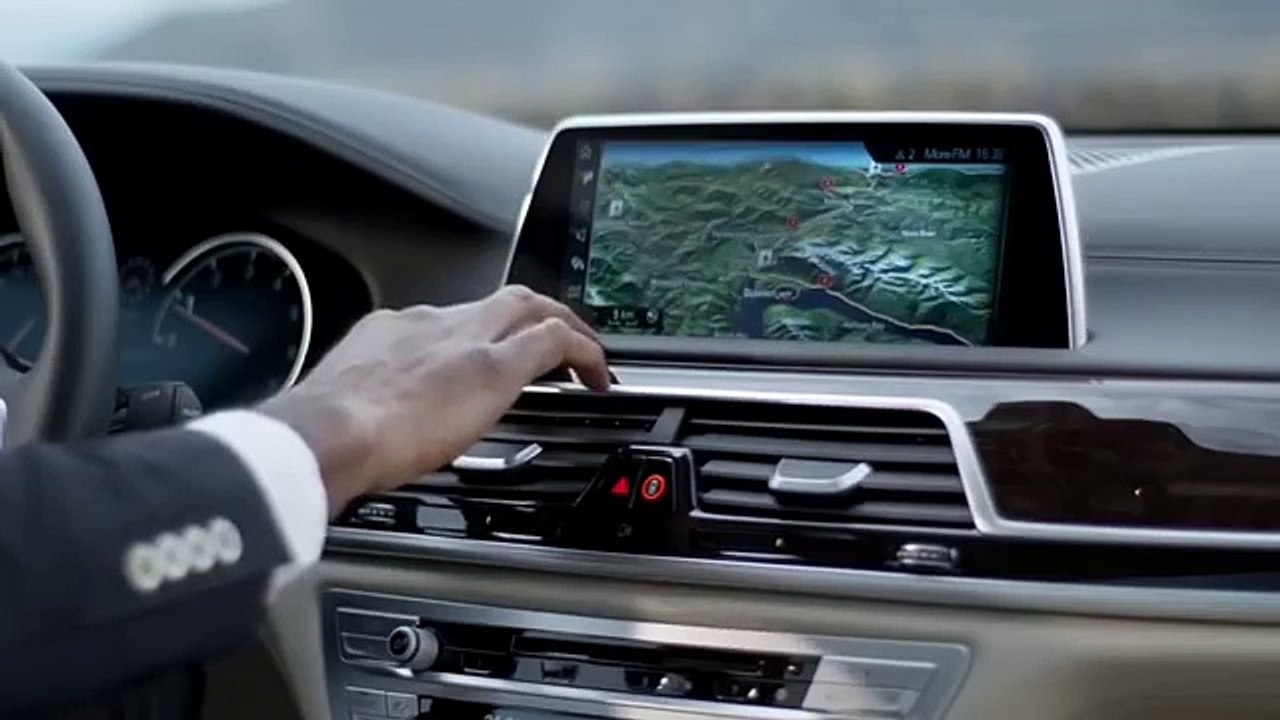 BMW M7 /M760Li V12 610hp (2019) Review - 7 Series FLAGSHIP - MONSTER!