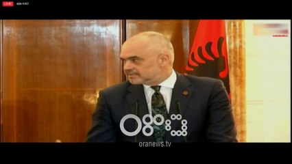 Ora News - Tusk në Tiranë, batutat me Ramën para medias