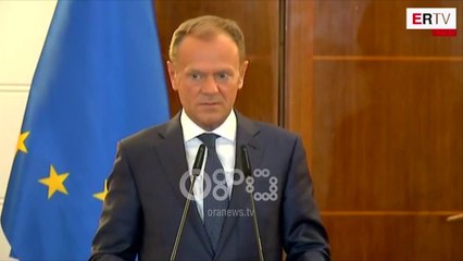 Ora News - Tusk në Tiranë: Ajo që keni bërë, e mjaftueshme për çeljen e negociatave për anëtarësim