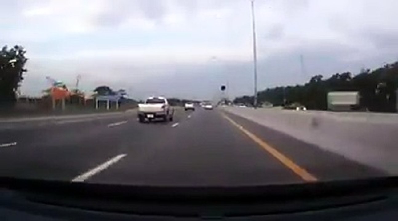 Driver falls asleep at the wheel and drifts into a truck!Luckily everyone survived!