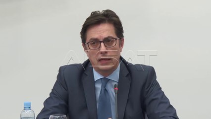 "Maqedonia në NATO pasi të zgjidh çështjen e emrit"