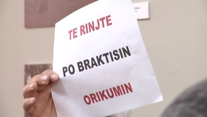 Vlorë, protestë në Këshillin Bashkiak - Top Channel Albania - News - Lajme