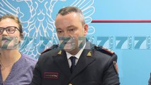 POLICIA KAP VRASESIT E KAMZES, VLADIMIR KURTI  DHE RUZHDI HOTI TE DYSHUAR - News, Lajme - Kanali 7