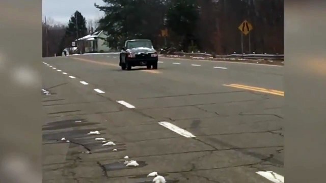 Passer la marche arrière à 65 kmh... ça donne ça!!!