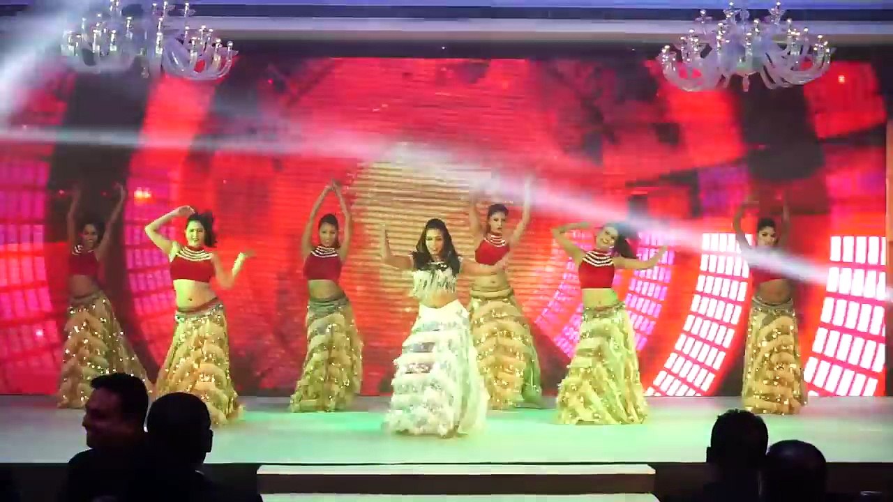 Ek Do Teen - Live Performance at UCL Awards Night