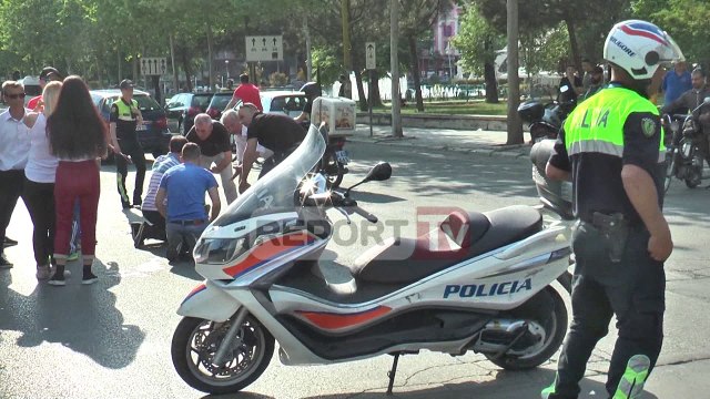Report TV - Aksident në bulevardin 'Zhan D’ark' në Tiranë, makina përplas 12 vjeçarin me biçikletë
