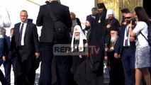 Report TV - Mbërrin për herë të parë në Shqipëri Patriarku i Rusisë Kirill