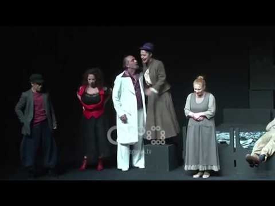Ora News - "Vetëvrasësi" në skenë