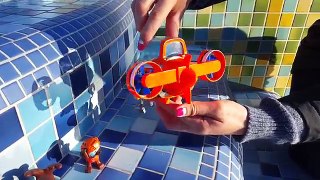 Щенячий патруль. Играем в бассейне и ныряем. Зума на батискафе. PaW PaTroL. ToY. Nick Turbo