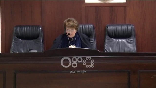 Ora News - Gjykata i lë në burg, të pandehurit akuzojnë njëri-tjetrin për vrasjen e tregtarit