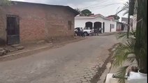 #ÚltimoMinuto Pobladores de Sébaco reportan ráfagas de detonaciones en contra de manifestantes en este municipio de Matagalpa. Denuncian fuerte represión de la