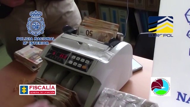 Ora News - Madrid, kapen 1 ton kokainë e 1. 5 mln euro cash në valixhe. Arrestohen 2 shqiptarë