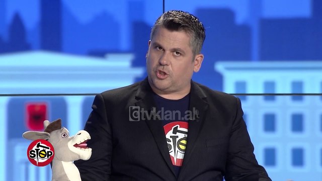 Stop - Berat, konvikti i shkolles se mesme perze nxënësit në fundjave! (1 maj 2018)