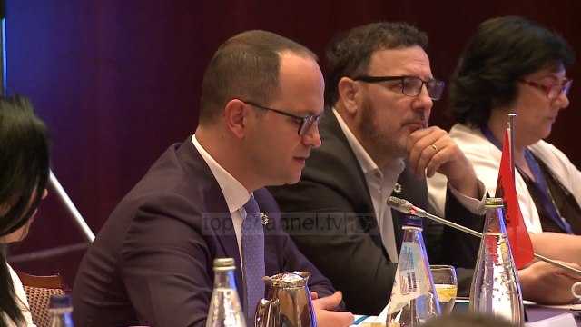 Ministeriali i Selanikut, fillon takimi i thirrur nga Kotzias - Top Channel Albania - News - Lajme