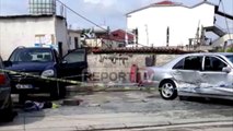 Report TV - Tiranë, makina humb kontrollin dhe godet dy makina në lavazh