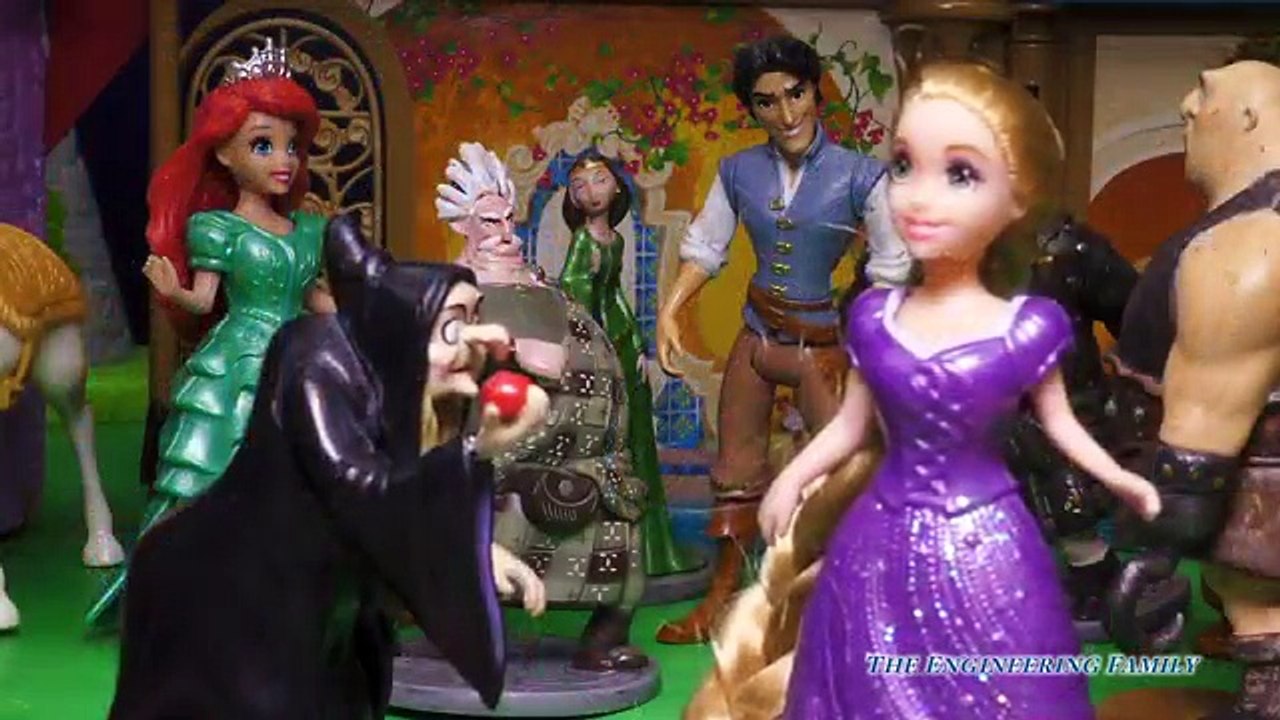 Tangleds Rapunzel gets a Haircut with Flynn Rider