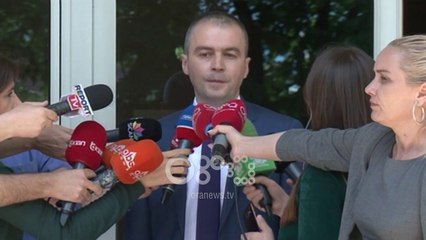 Ora News - Avokati i gjyqtarit Hoxha: Lekët i siguroi nga dasma, ka marrë borxh dhe kredi
