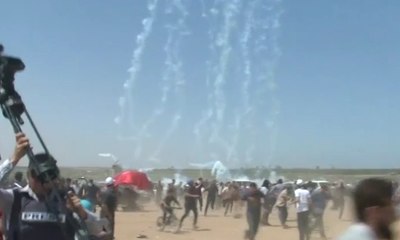 Pasukan Israel Tembaki Demonstran Palestina Lewat "Drone"
