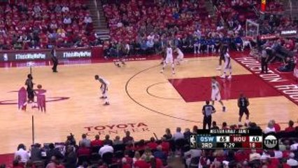 Clint Capela slams home the alley-oop in the third quarter