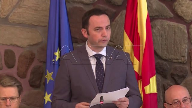 Столтенберг: Македонија во НАТО кога ќе се реши спорот за името