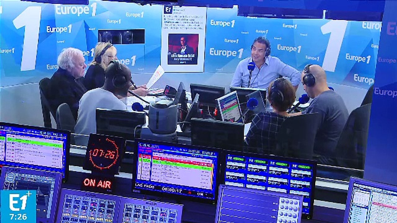 Le Pape François : "Yé vendu ma Lamborghini sur Le Bon Coin, yé fé que 3.000 bornes avec ! Ça fait trop kéké !"