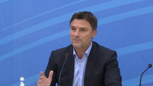 Report TV - PD: Fatmir Xhafaj shkeli ligjin 'Antimafia' për vëllanë, pse hesht Arta Marku