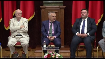 META PRET STUDENTET AMERIKANE, «FORCIMI I MARREDHENIEVE ME SHBA ME RENDESI PER SHQIPERINE» LAJM
