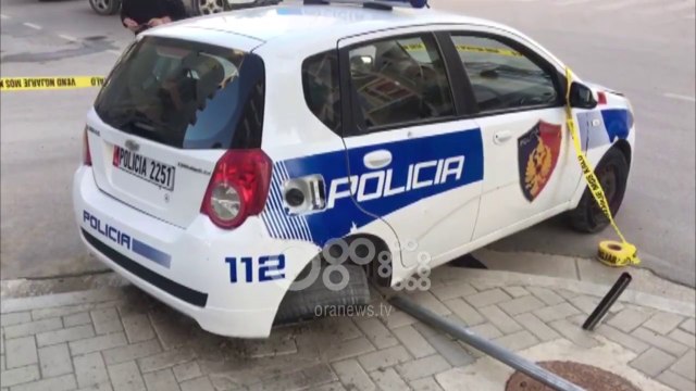 Ora News - Vlorë, italiani me Hyundai përplas patrullën e policisë, plagoset efektivi