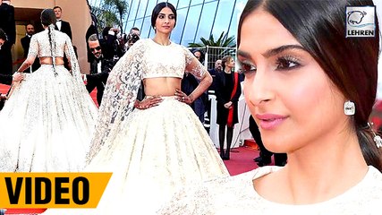 Tải video: Sonam Kapoor WOWS Everyone With Her Desi Cannes 2018 Red Carpet Look