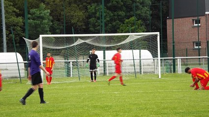 Championnat seniors D1.  LAMBERSART - NEUVILLE : 5 - 0  (2-0)