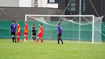 Championnat seniors D1.  LAMBERSART - NEUVILLE : 5 - 0  (2-0)