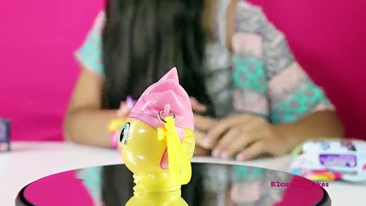 Popping HUGE Balloons -TOYS SURPRISES Balloons Inside Balloon |B2cutecupcakes