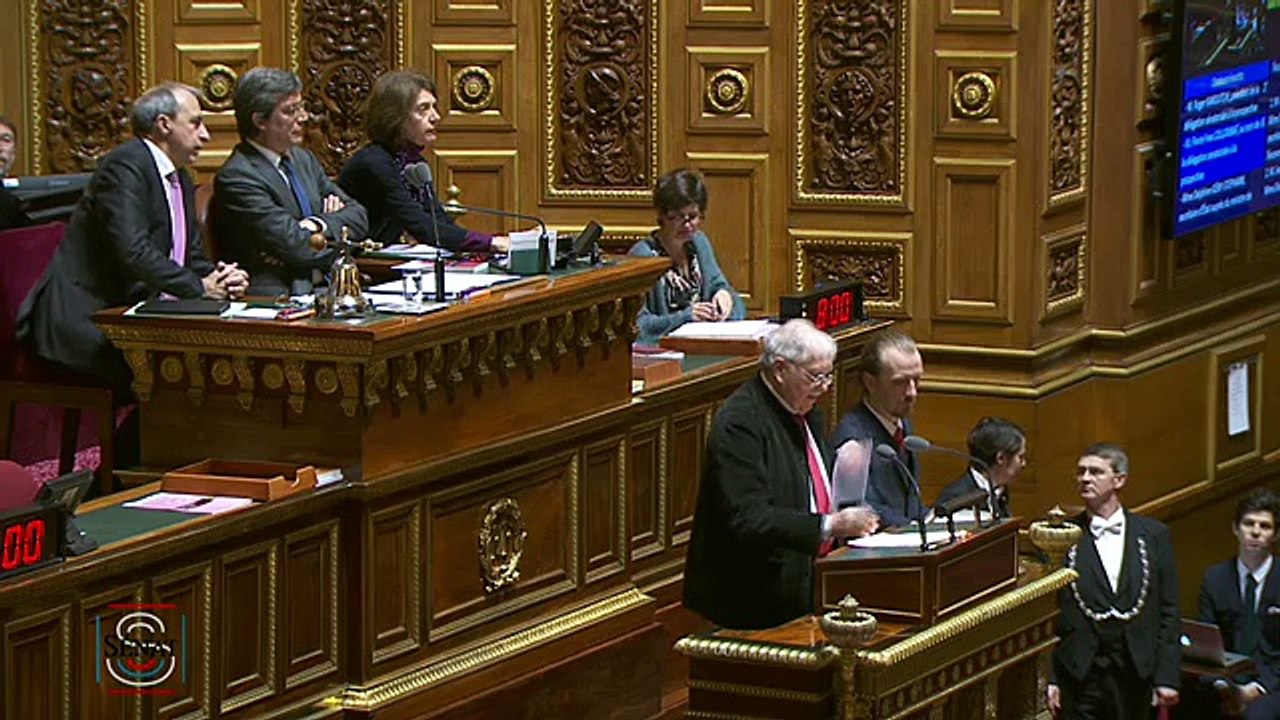 Débat : une crise en quête de fin.