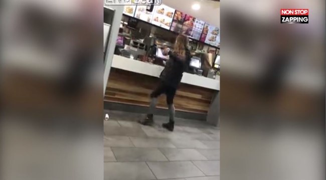 KFC : Ivre, une cliente complètement folle jette des objets sur les employés (Vidéo)