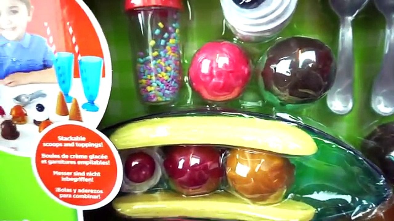 Bebé Moana come helados de juguete - Juguetes Just Like Home