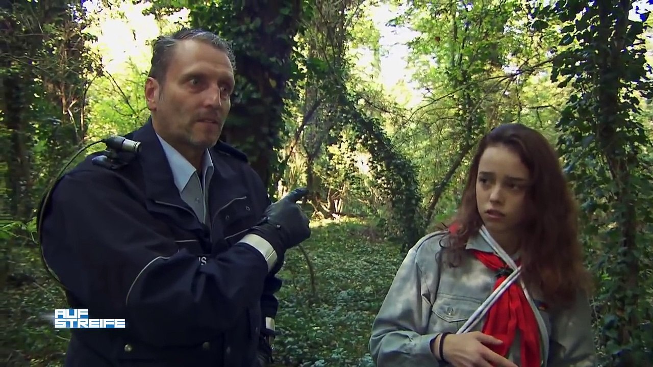 Pfadfinder-Wahnsinn: Bärenfalle schnappt Mädchen! | Auf Streife | SAT.1 TV