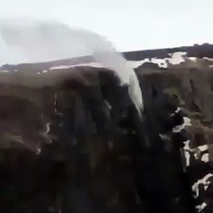 ŞELALE TERS AKAR MI  İNANILMAZ BİR OLAY!!