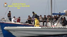Intercettato barcone migranti ad Otranto