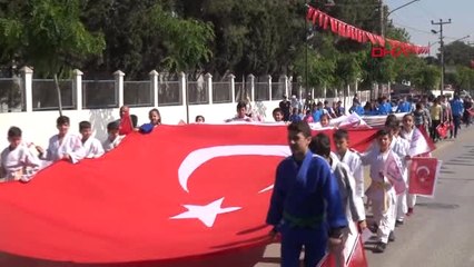 Manisa Filistin ve Türk Bayraklarıyla Birlikte Yürüdüler