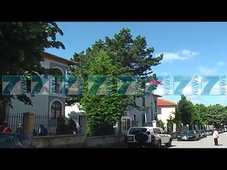 POLICET LARGOHEN NGA FRIKA E VETINGUT - News, Lajme - Kanali 17