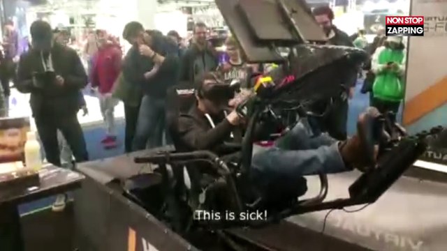 Bruxelles : Cet homme est complètement déchaîné en testant la réalité virtuelle (Vidéo)