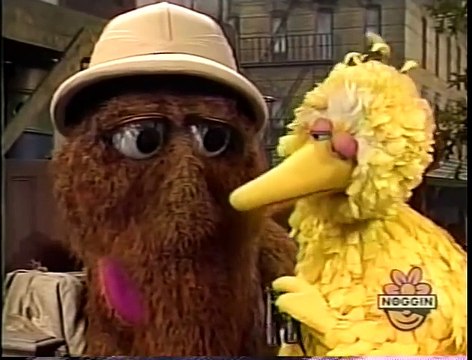 Classic Sesame Street - Big Bird and Snuffy Explore the Street