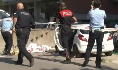 Araç, yayaların arasına daldı - İlk görüntüler