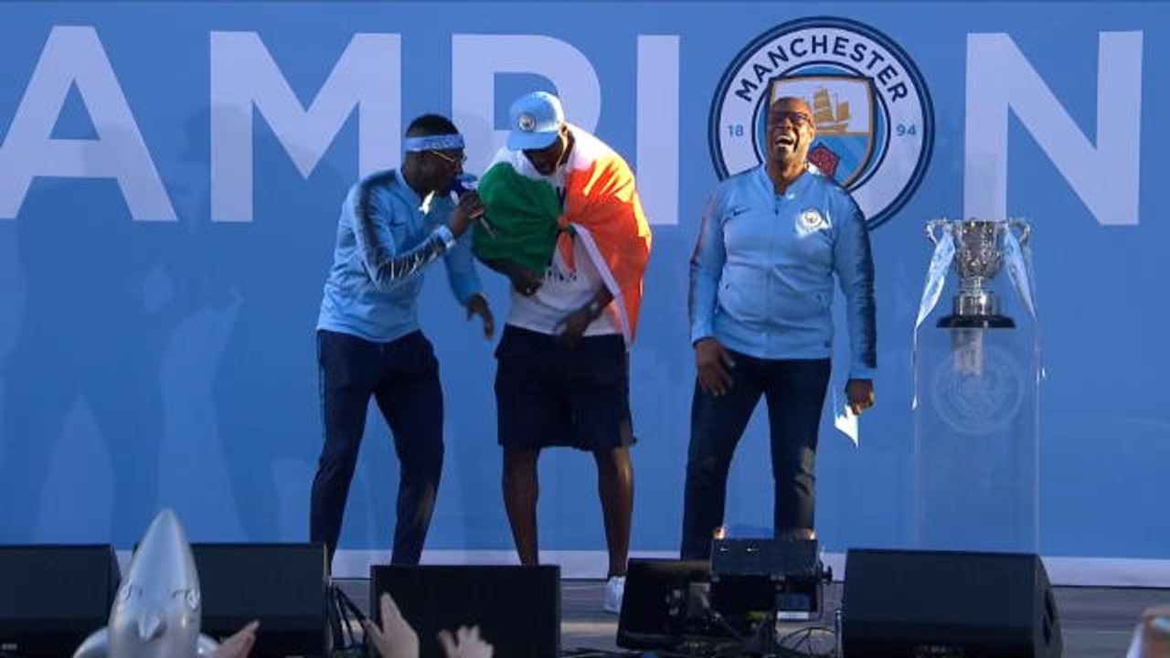 Manchester City - L'hommage de Yaya Touré aux fans magnifiquement conclu par Benjamin Mendy