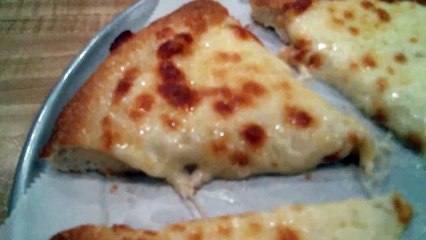 White Pizza at Mad Greek's