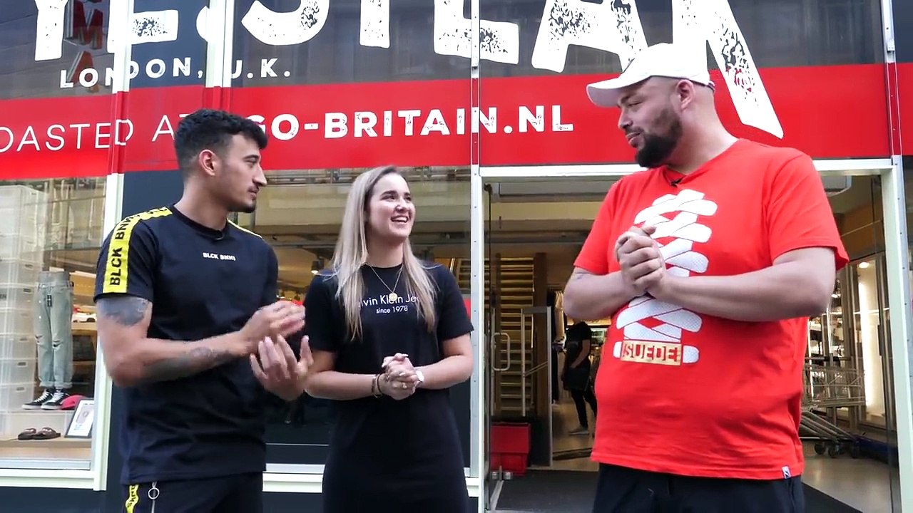 MELANIE IS LENIG IN DE SLAAPKAMER - FOUTE MATTIES MET MELANIE LATOOY (SEIZOEN 3 AFL. 3)