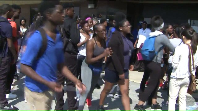 Illinois State Superintendent Upholds Decision to End High School`s Track Season Following Brawl