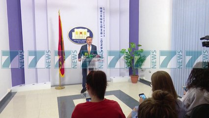 DEPUTETET BALLA DHE BRAÇE TAKOHEN ME XHAFAJN  - News, Lajme - Kanali 17