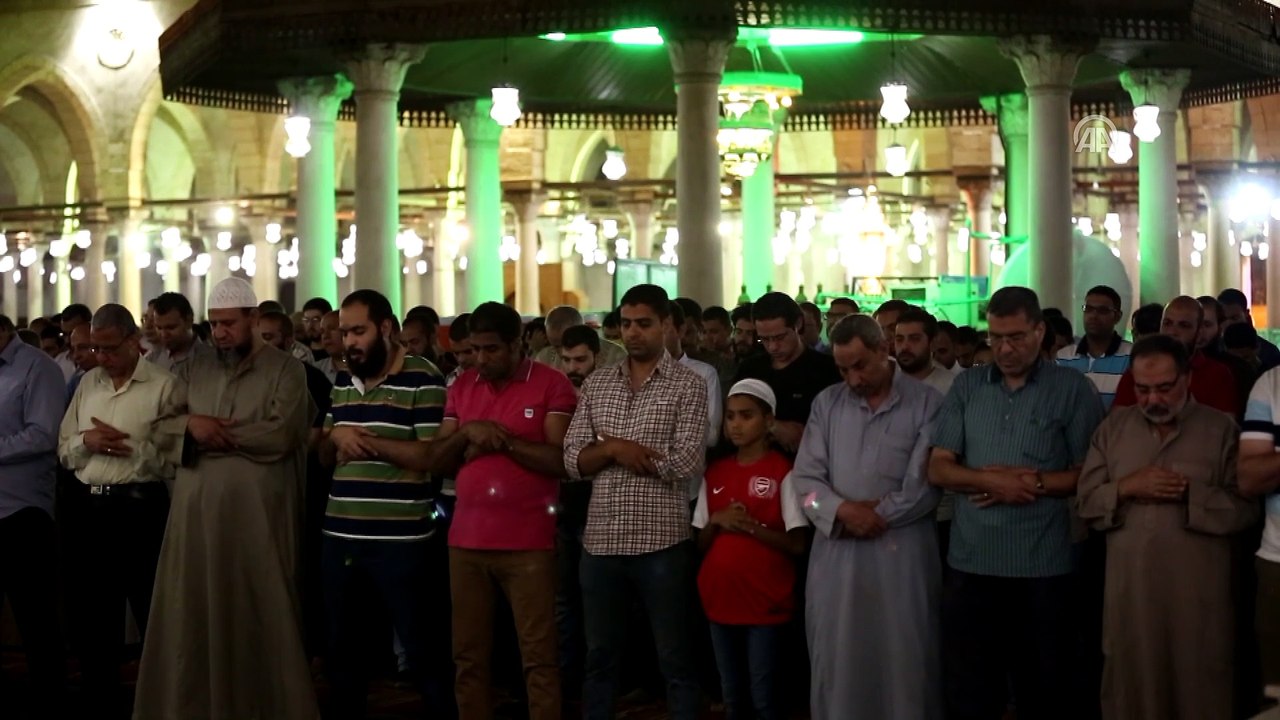 İlk teravih namazı kılındı - MISIR