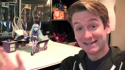 How to make a Twyla Doll Bed Tutorial/ Monster High